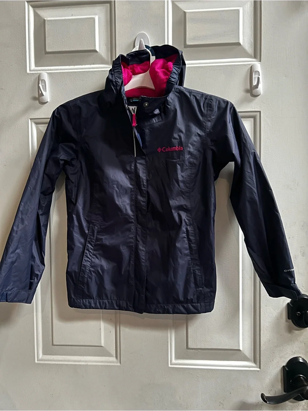 Columbia girls  Navy Waterproof Rain Jacket with Pink Mesh Lining w/ hoodie Sz S